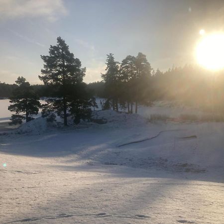 Beautiful Home Away From Home Near Stockholm City 살트헤바덴 외부 사진