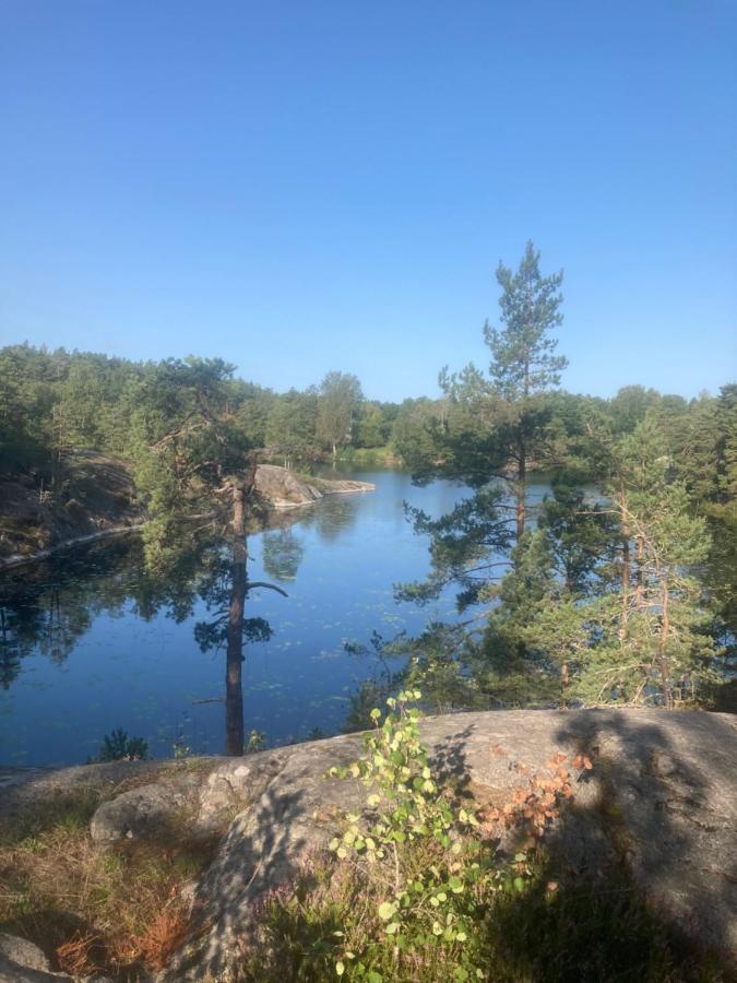 Beautiful Home Away From Home Near Stockholm City 살트헤바덴 외부 사진