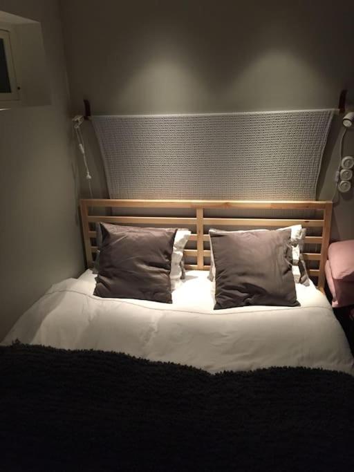 Beautiful Home Away From Home Near Stockholm City 살트헤바덴 외부 사진