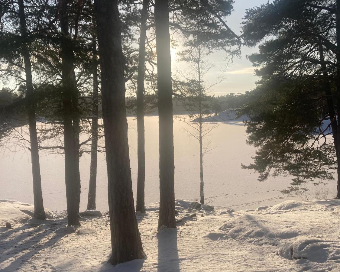 Beautiful Home Away From Home Near Stockholm City 살트헤바덴 외부 사진