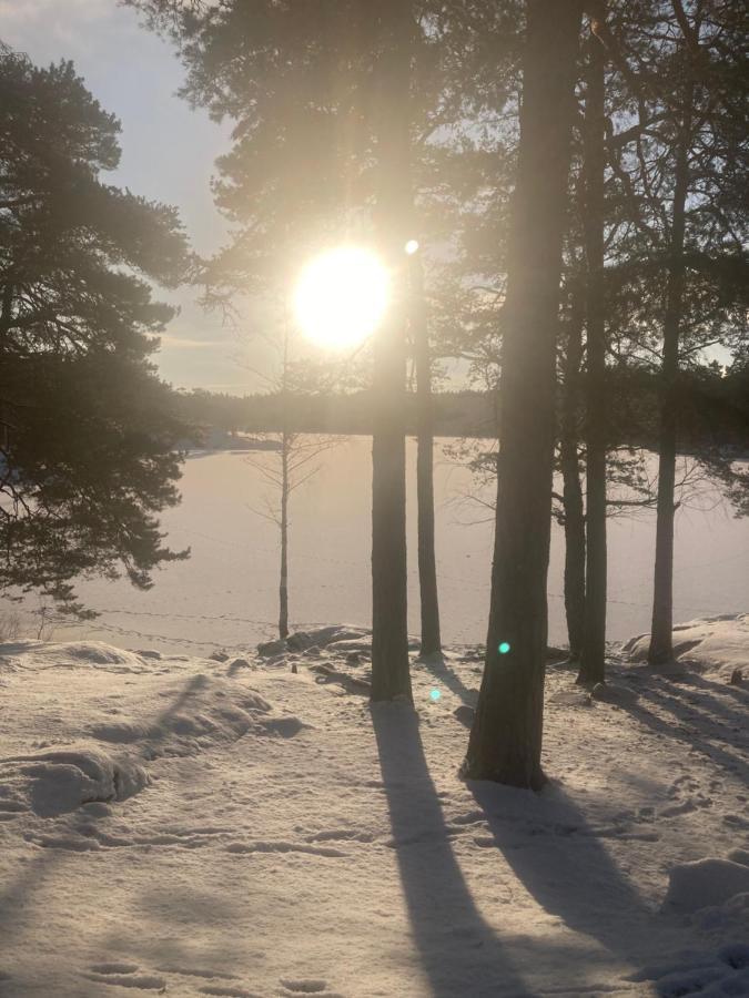 Beautiful Home Away From Home Near Stockholm City 살트헤바덴 외부 사진