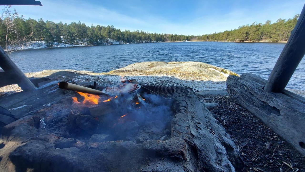 Beautiful Home Away From Home Near Stockholm City 살트헤바덴 외부 사진